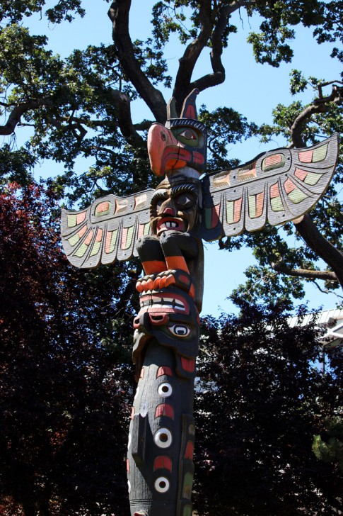 2018-VI-04-V-1-Totem.jpg